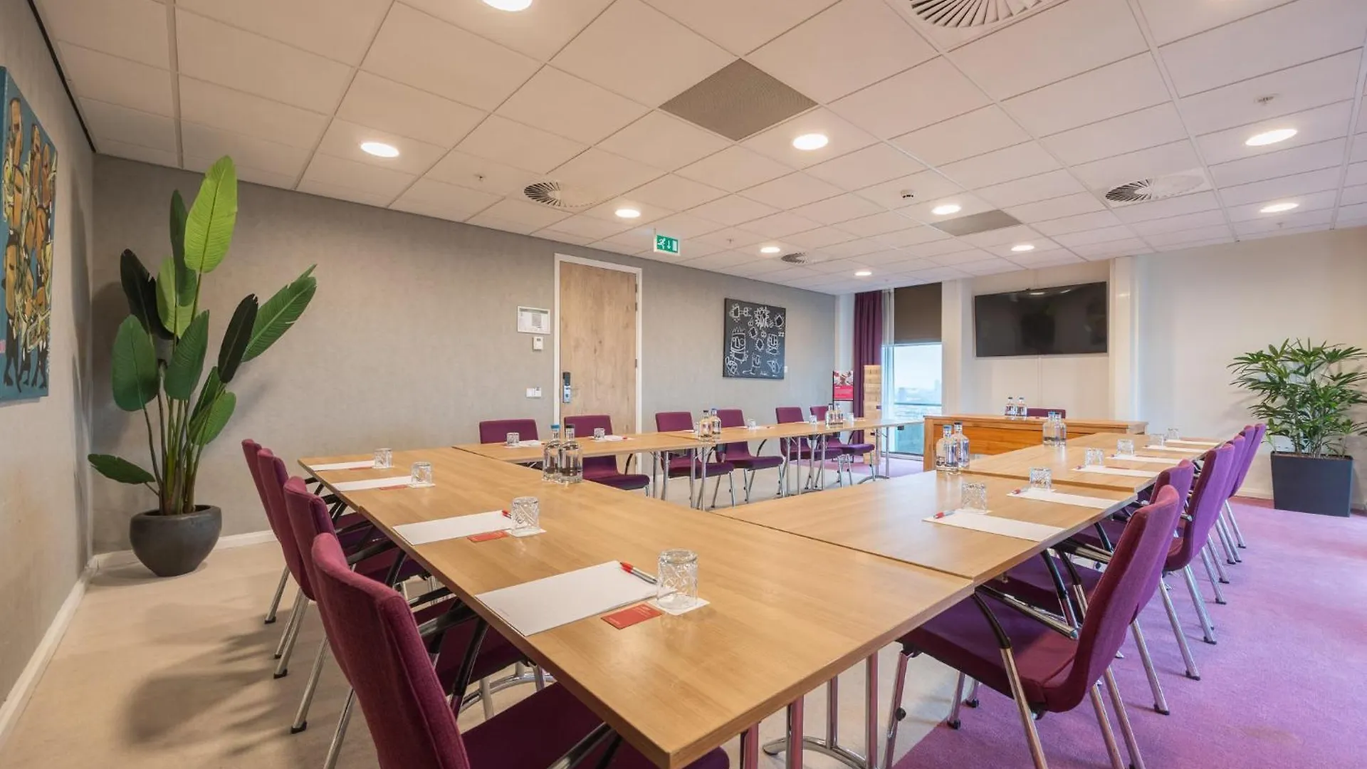 Leonardo Hotel Amsterdam Rembrandtpark 4*,